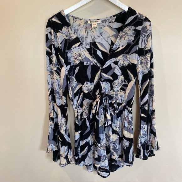 Billabong Sittin Pretty Floral Romper Long Sleeve Blue Womens Small Bell Sleeve - Picture 1 of 7